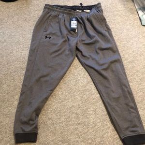 Nwt mens Under Armour joggers XL